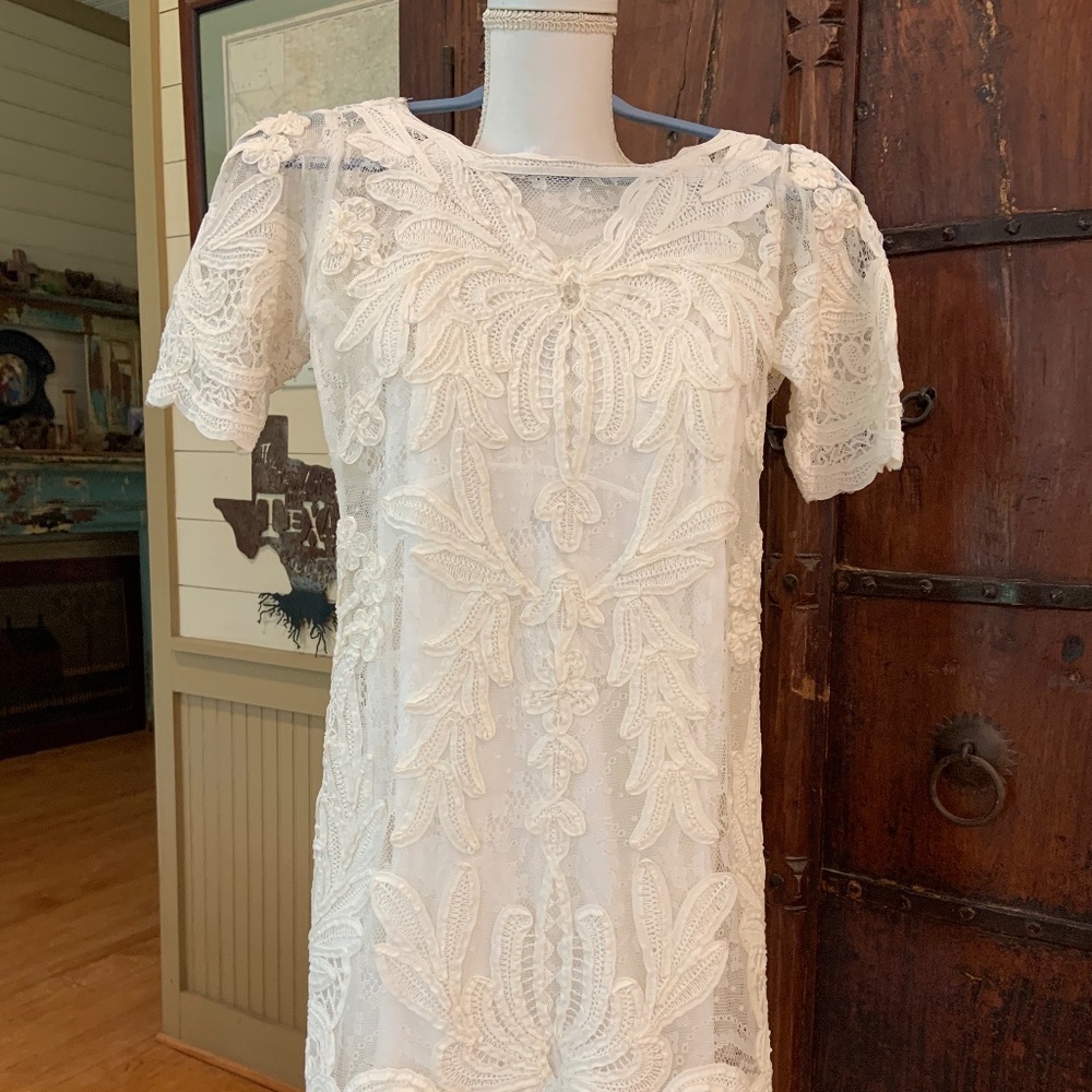 NWOT Ivory Lace Dress